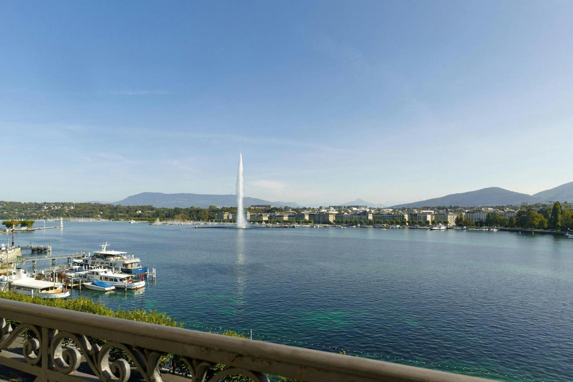 The Ritz-Carlton Hotel De La Paix, Женева Экстерьер фото
