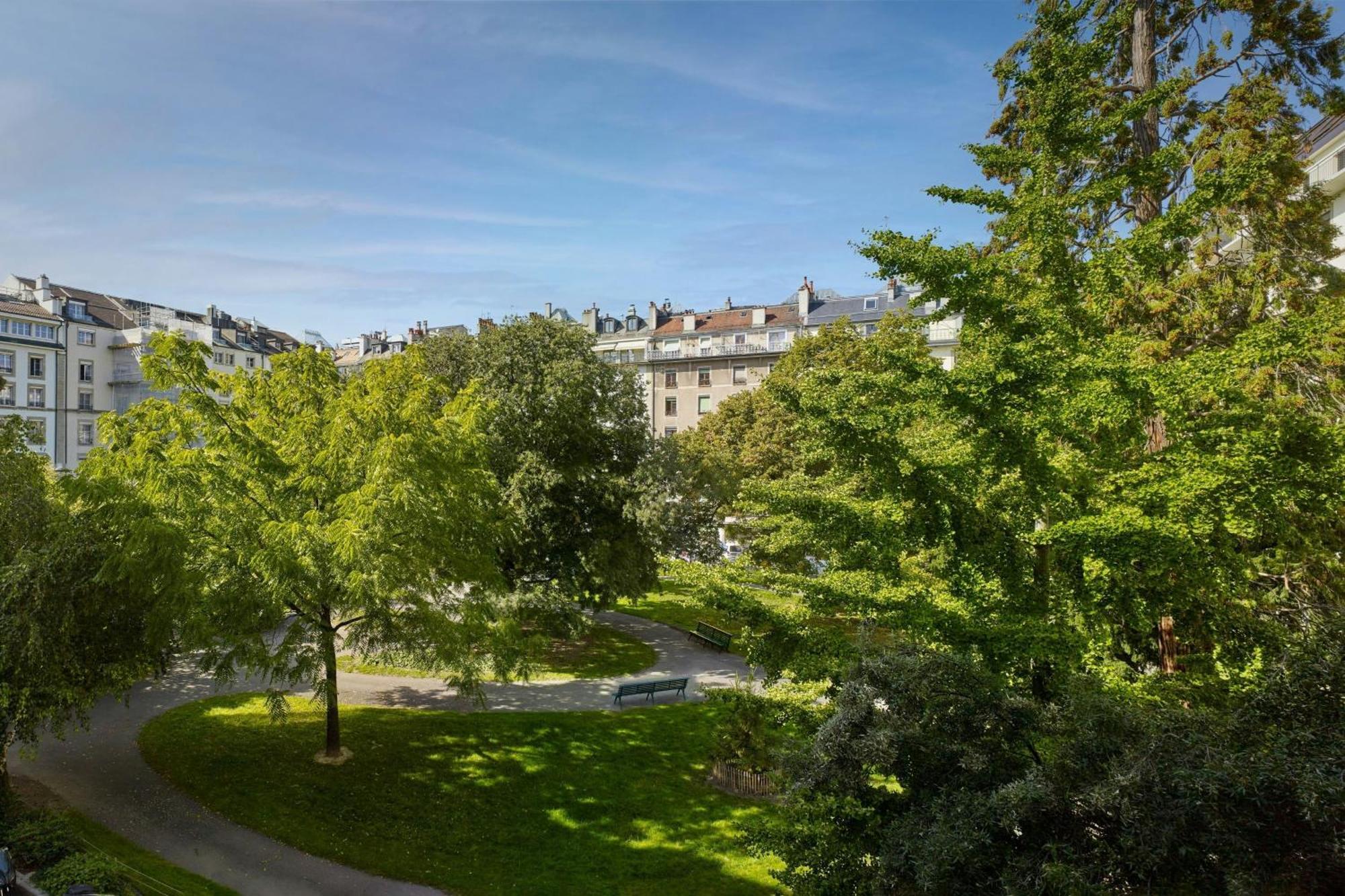 The Ritz-Carlton Hotel De La Paix, Женева Экстерьер фото