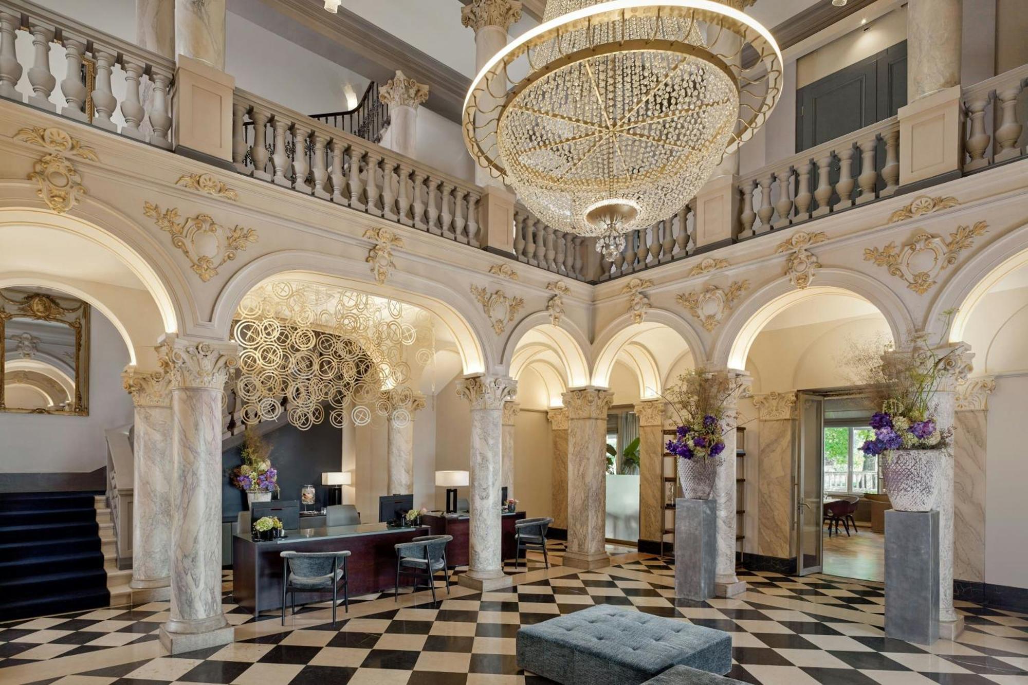 The Ritz-Carlton Hotel De La Paix, Женева Экстерьер фото