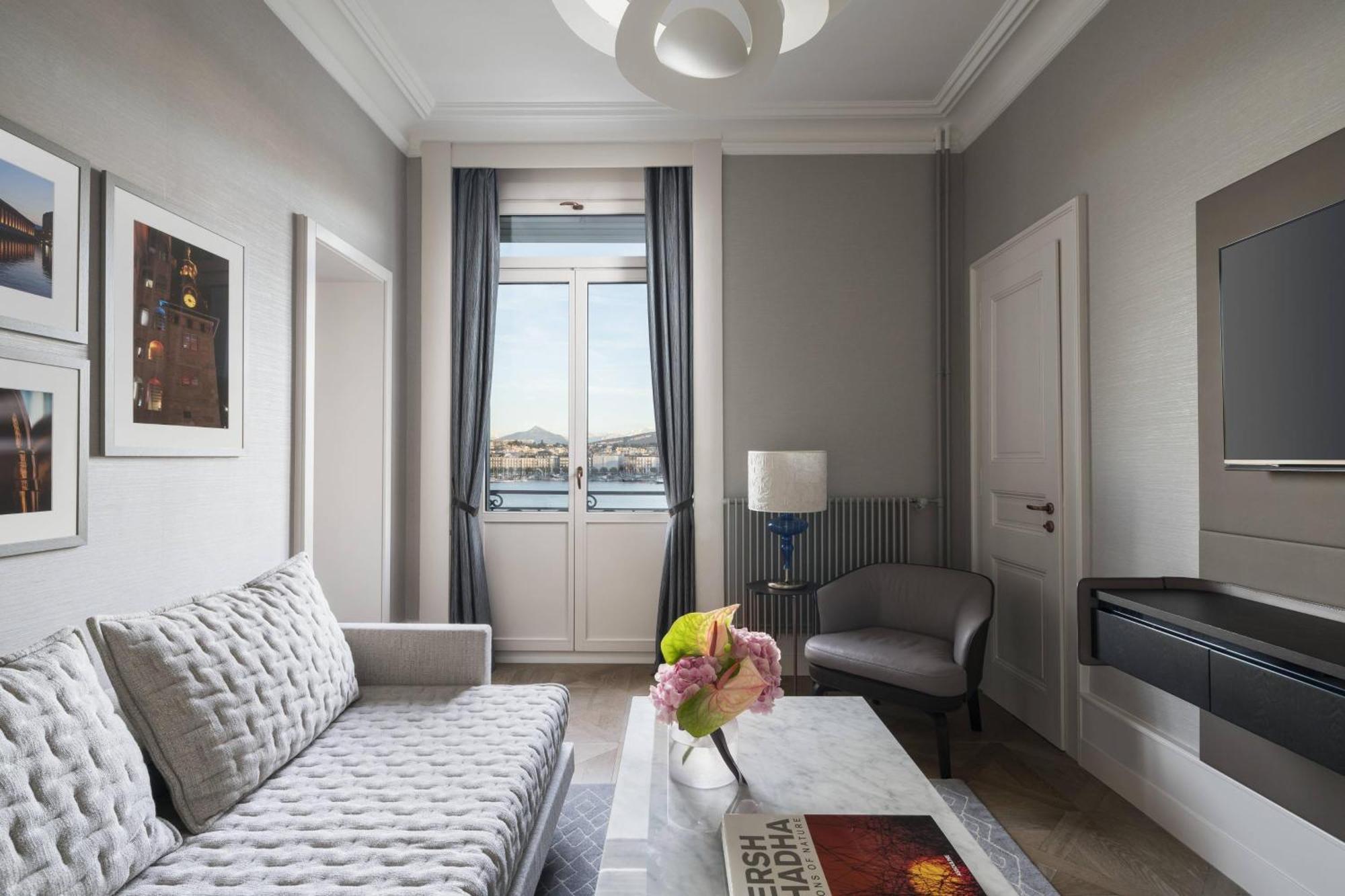 The Ritz-Carlton Hotel De La Paix, Женева Экстерьер фото