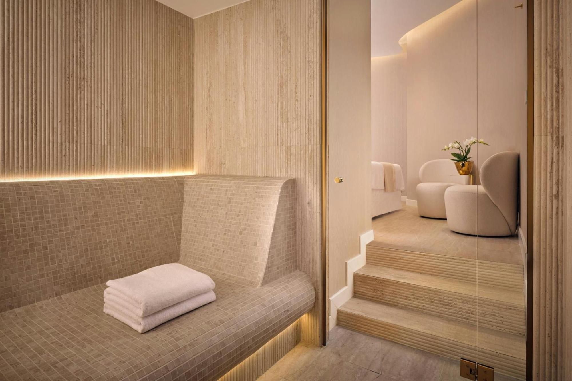The Ritz-Carlton Hotel De La Paix, Женева Экстерьер фото